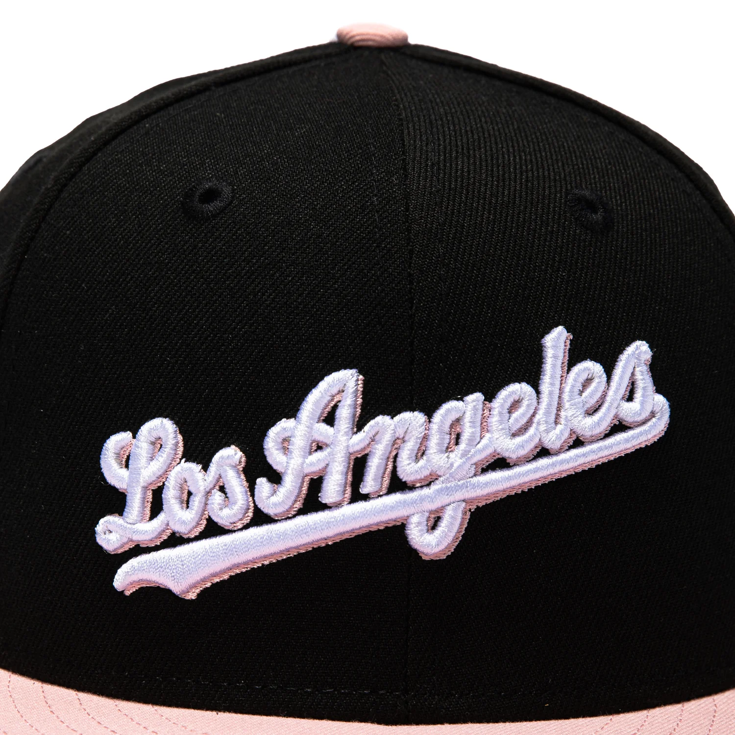 New Era 59Fifty Pink Rouge Los Angeles Dodgers 2025 World Series Champions Patch Script Hat - Black, Pink - Image 4