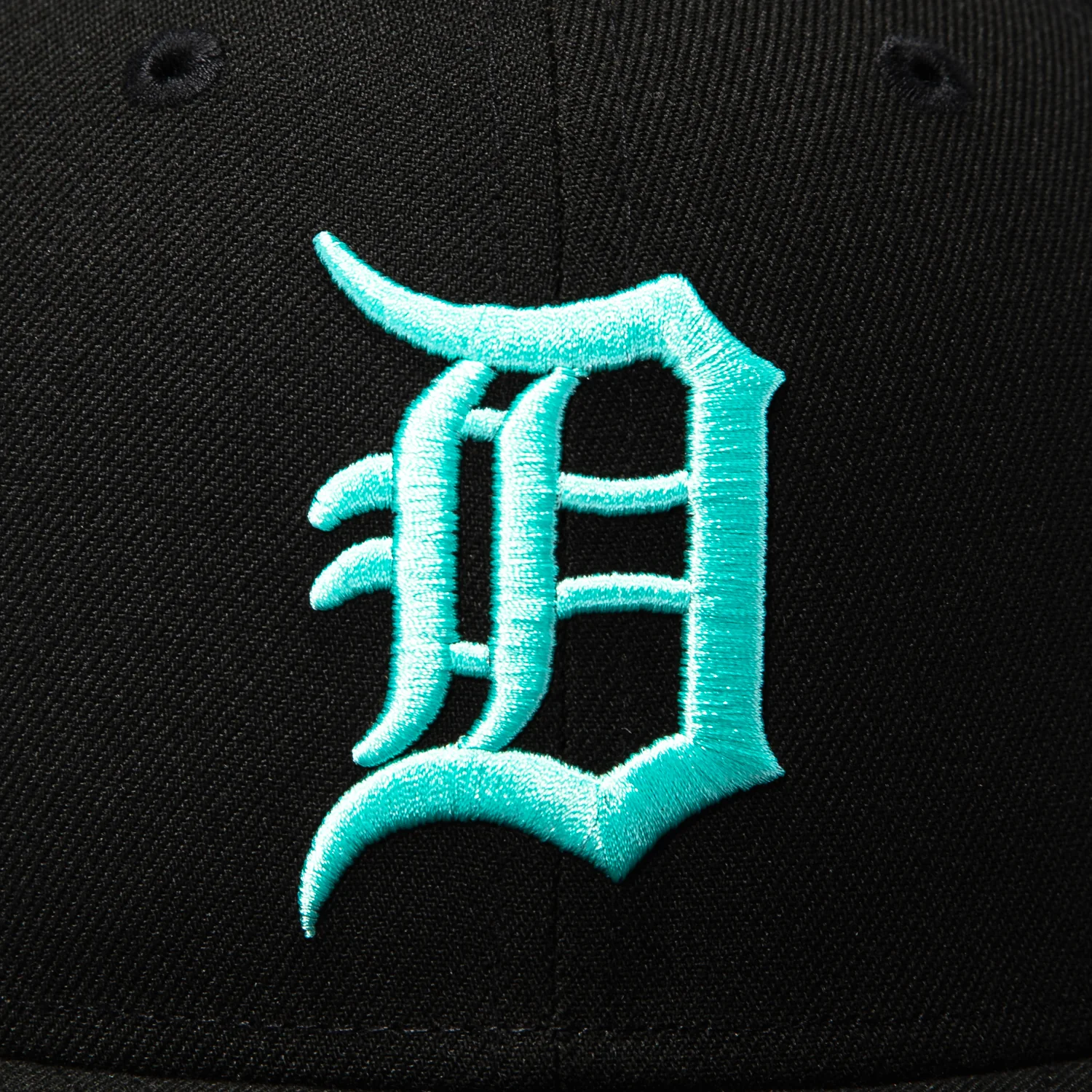 New Era 59Fifty Detroit Tigers 1984 World Series Patch Sea Glass UV Hat - Black - Image 4