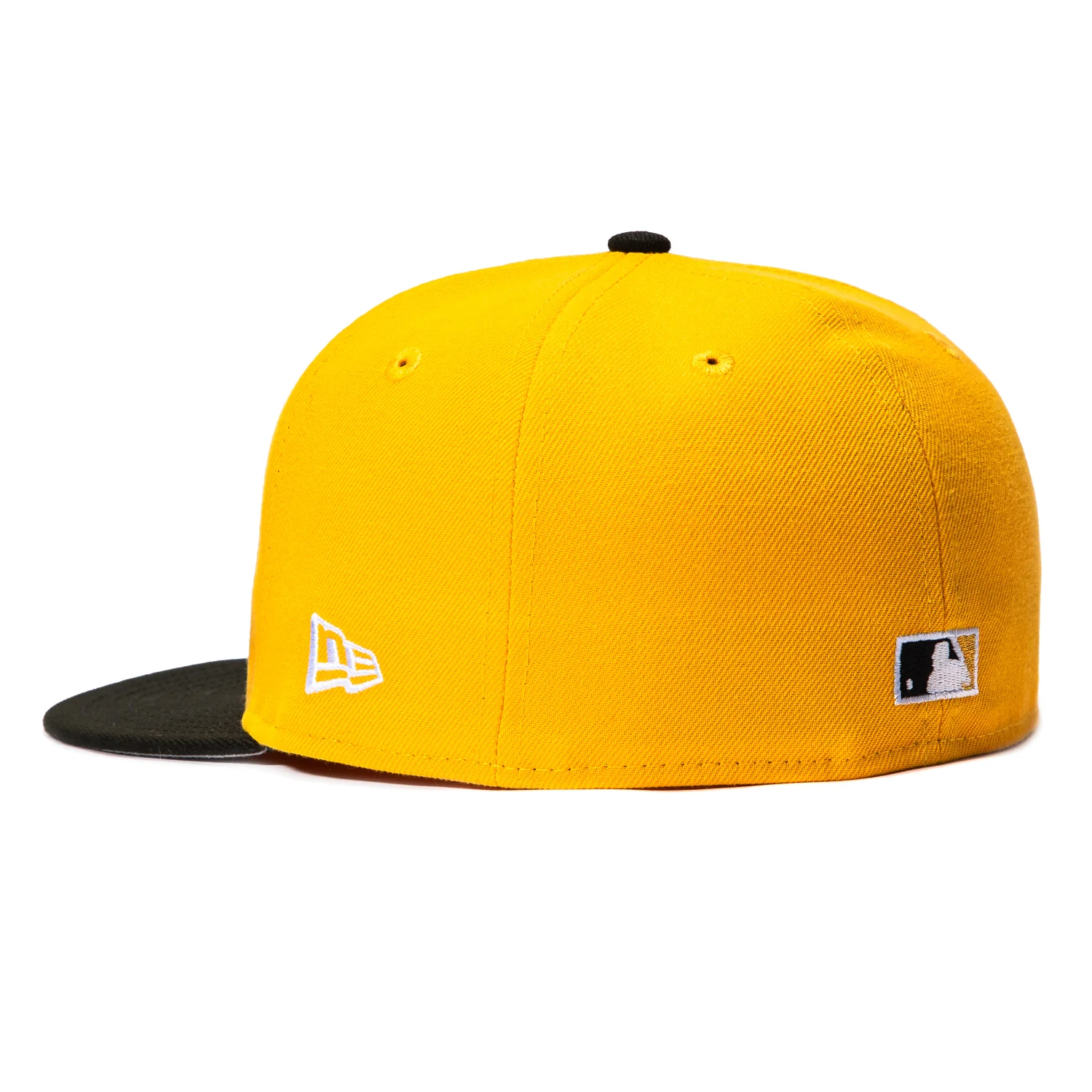 New Era 59Fifty Slayer Atlanta Braves 1999 World Series Patch Bolt Hat - Gold, Black - Image 3