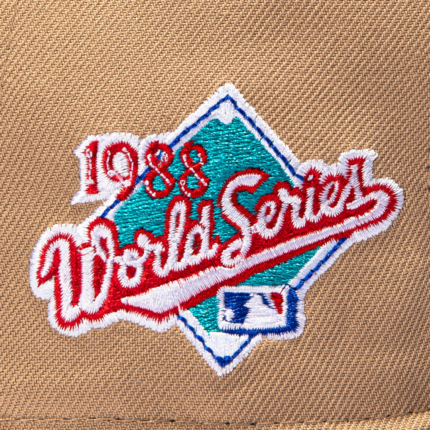 New Era 59Fifty Oakland Athletics 1988 World Series Patch Hat - Tan, Black - Image 5
