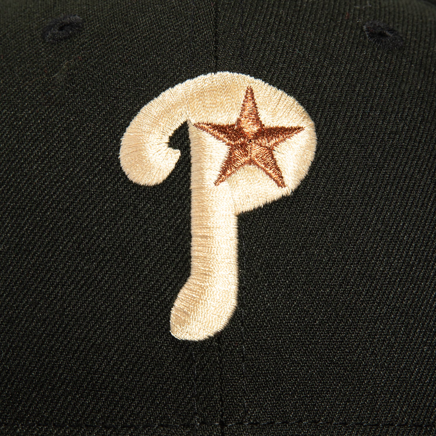New Era 59Fifty Valentine's Day Philadelphia Phillies 1996 All Star Game Patch Alternate Hat - Black, Brown - Image 4