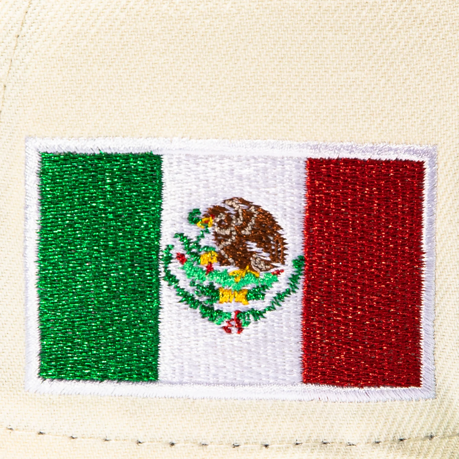New Era 59Fifty Mexico 2026 World Baseball Classic Mexico Flag Patch Hat - White, Kelly Green - Image 5