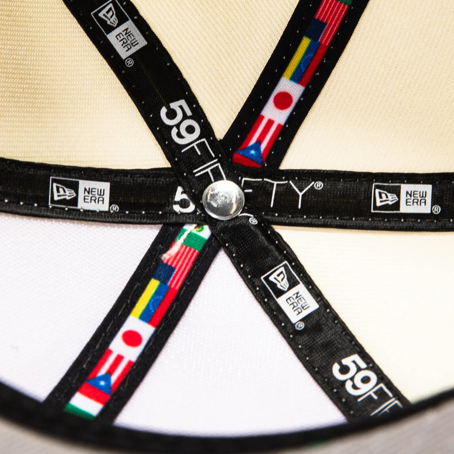 New Era 59Fifty Mexico 2026 World Baseball Classic Mexico Flag Patch Hat - White, Kelly Green - Image 6