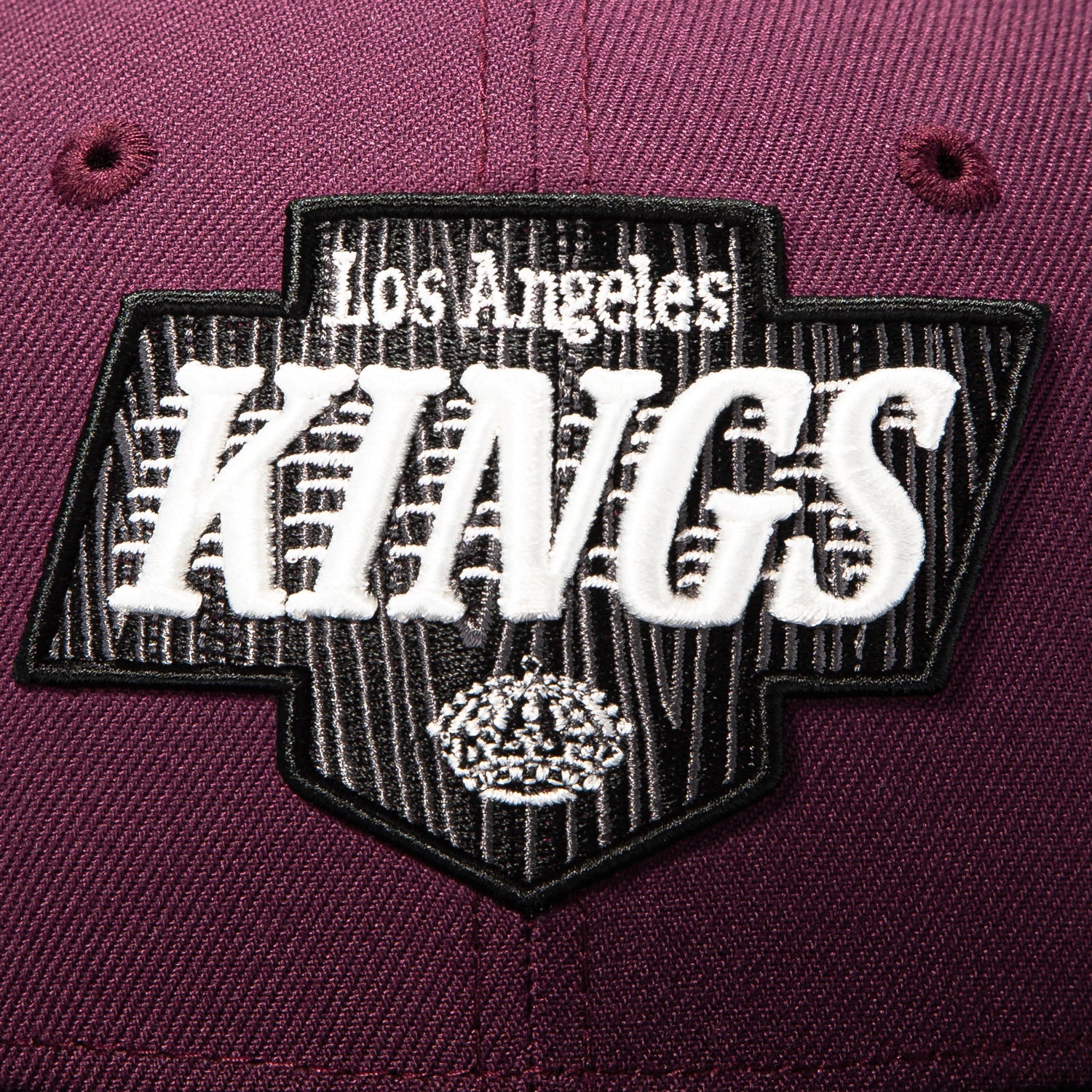 New Era 59Fifty Wood Grain Los Angeles Kings Inaugural Patch Hat - Maroon, Black - Image 4