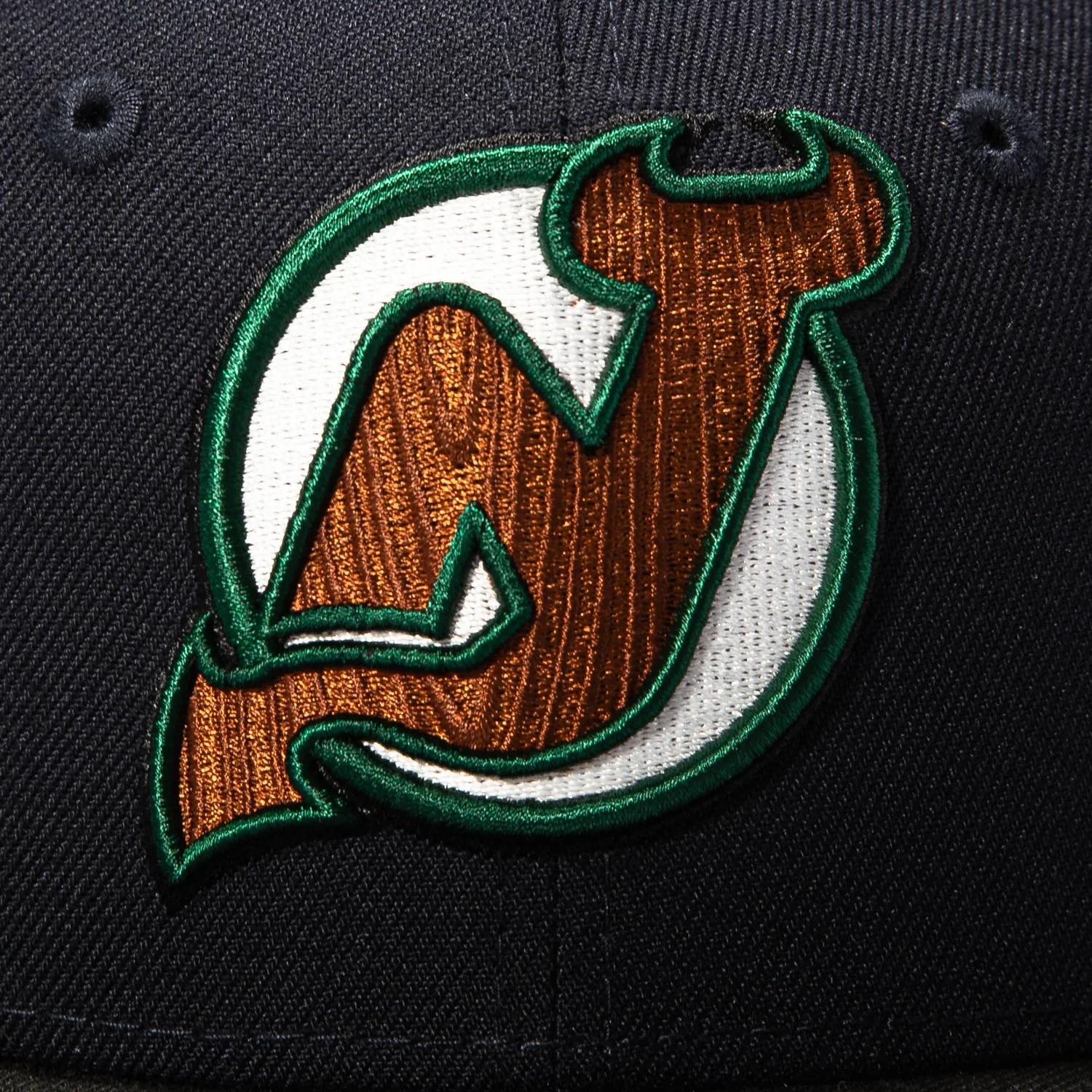 New Era 59Fifty Wood Grain New Jersey Devils 40th Anniversary Patch Hat - Navy - Image 4
